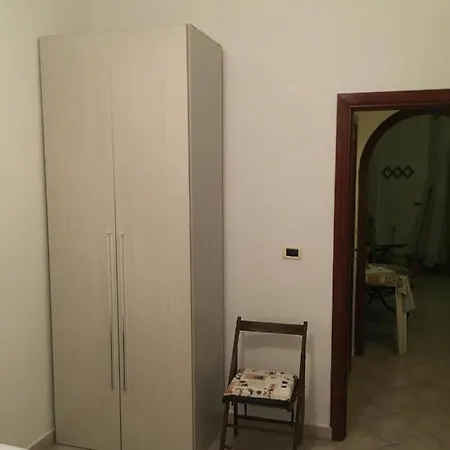 Leonardo Apartment *