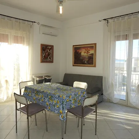 Apartman Leonardo *